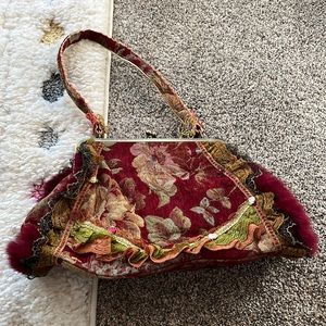 Vintage tapestry handbag!